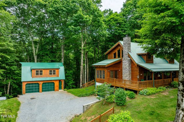 104 Crestwood Drive, Roan Mountain, TN 37687