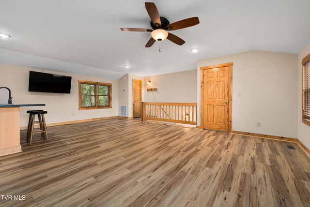 104 Crestwood Drive, Roan Mountain, TN 37687