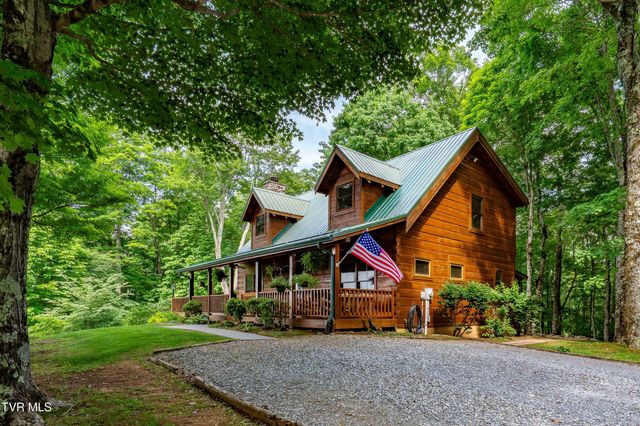 104 Crestwood Drive, Roan Mountain, TN 37687