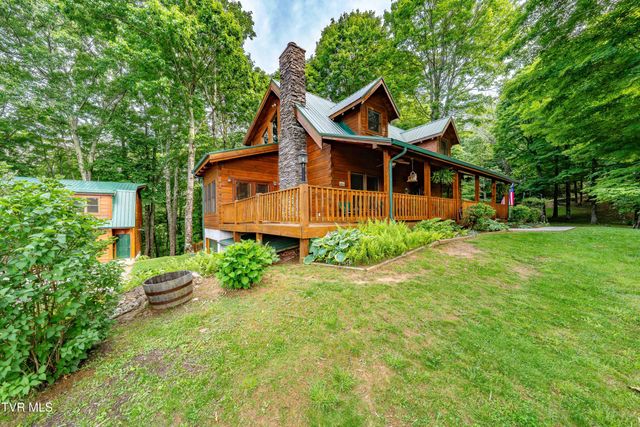 104 Crestwood Drive, Roan Mountain, TN 37687