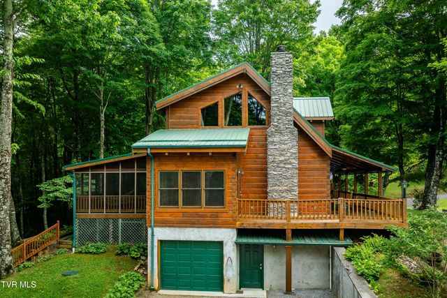 104 Crestwood Drive, Roan Mountain, TN 37687