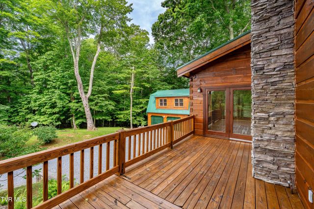 104 Crestwood Drive, Roan Mountain, TN 37687
