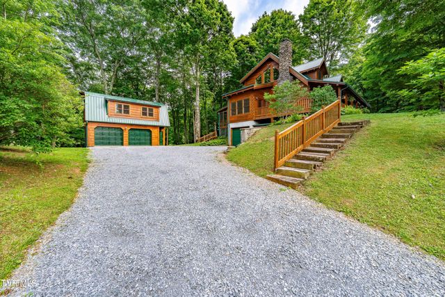 104 Crestwood Drive, Roan Mountain, TN 37687
