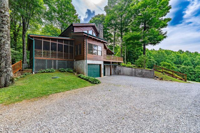 104 Crestwood Drive, Roan Mountain, TN 37687