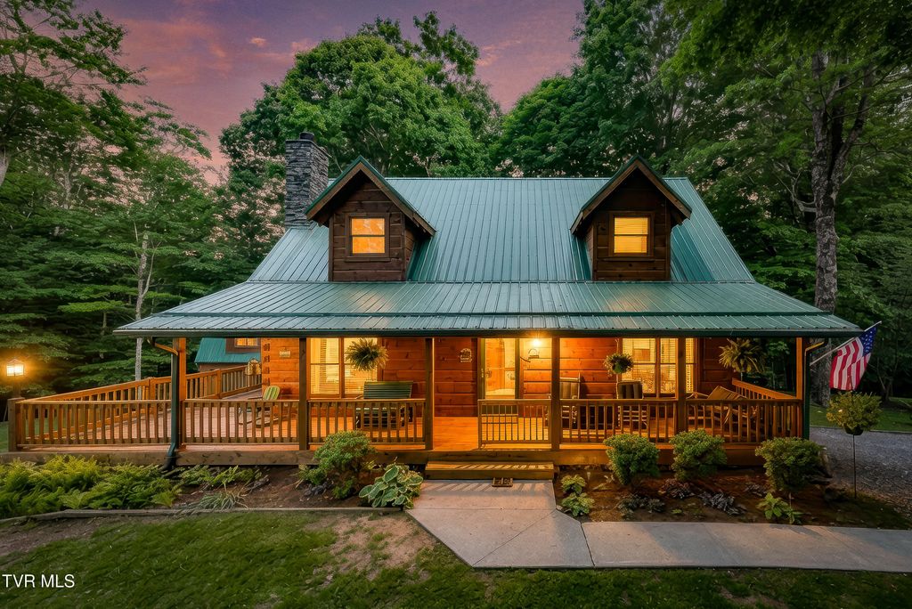 104 Crestwood Drive, Roan Mountain, TN 37687
