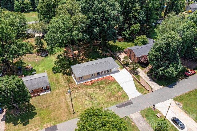 2173 Ridgewood Drive, Gastonia, NC 28054