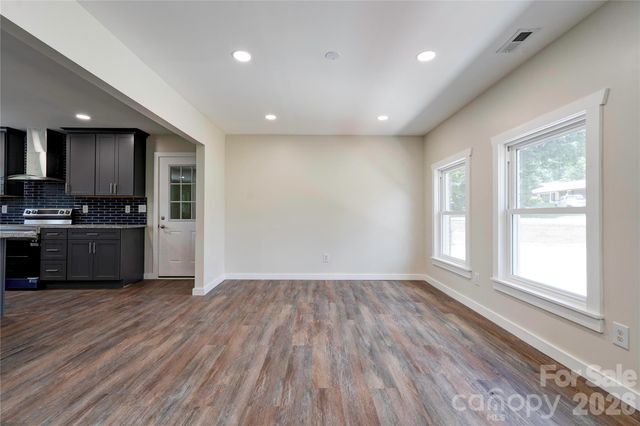 2173 Ridgewood Drive, Gastonia, NC 28054