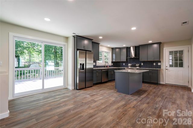 2173 Ridgewood Drive, Gastonia, NC 28054
