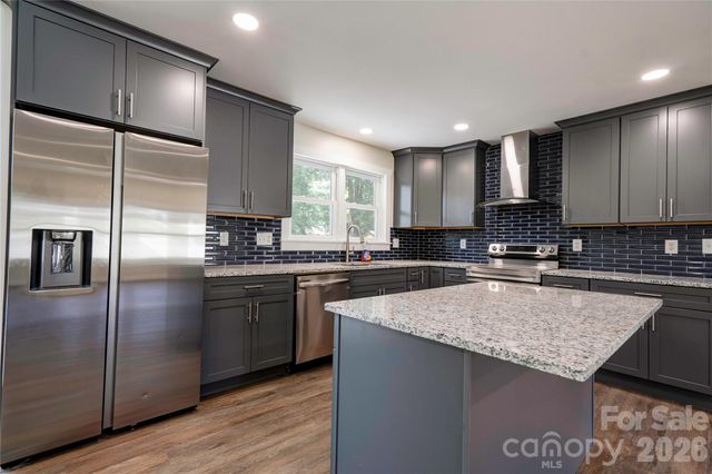 2173 Ridgewood Drive, Gastonia, NC 28054
