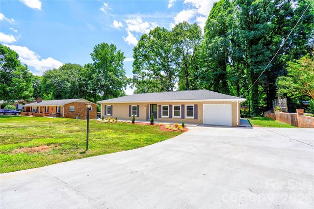 2173 Ridgewood Drive, Gastonia, NC 28054