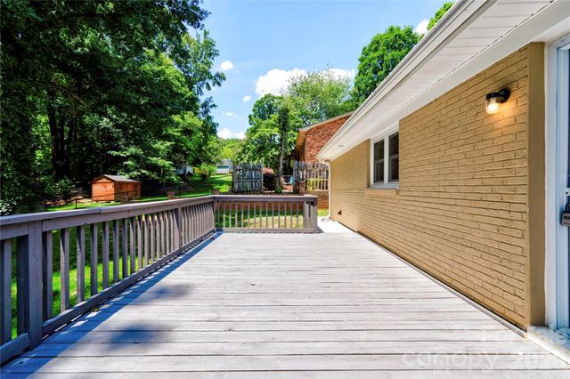 2173 Ridgewood Drive, Gastonia, NC 28054