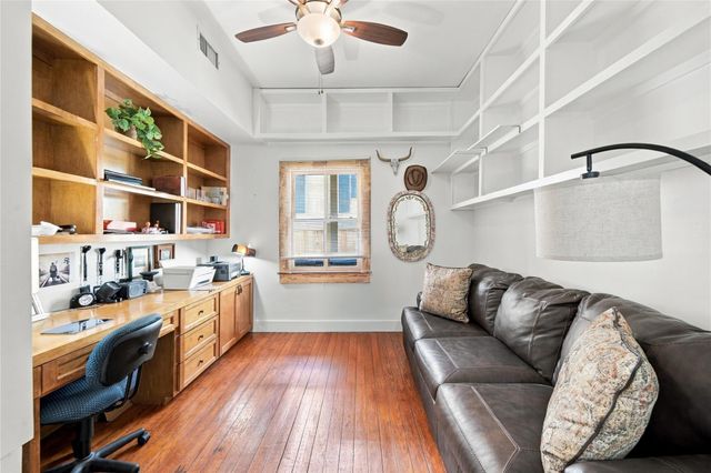 1201 Postoffice, Galveston, TX 77550