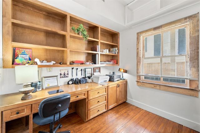 1201 Postoffice, Galveston, TX 77550