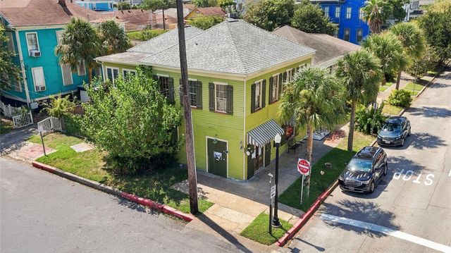 1201 Postoffice, Galveston, TX 77550