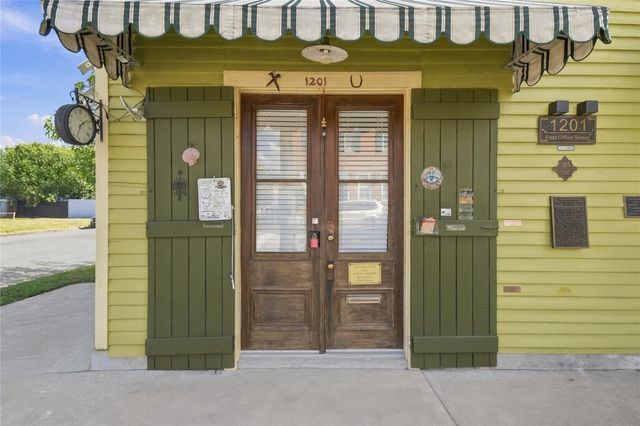 1201 Postoffice, Galveston, TX 77550