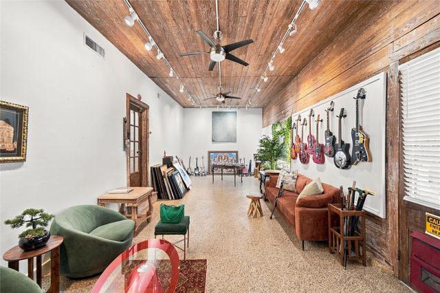1201 Postoffice, Galveston, TX 77550