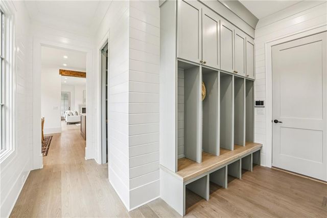 145 Grayton Lane, Roswell, GA 30075