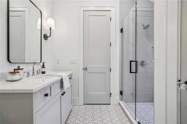 145 Grayton Lane, Roswell, GA 30075