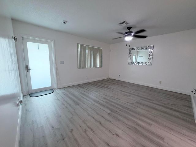 1982 SW 68th Terrace, North Lauderdale, FL 33068