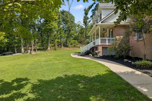 6284 SE Tater Peeler Rd, Lebanon, TN 37090