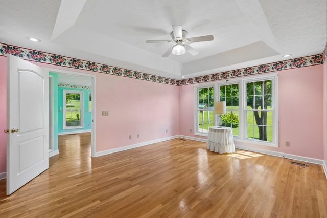 6284 SE Tater Peeler Rd, Lebanon, TN 37090