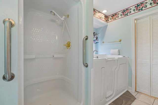 6284 SE Tater Peeler Rd, Lebanon, TN 37090
