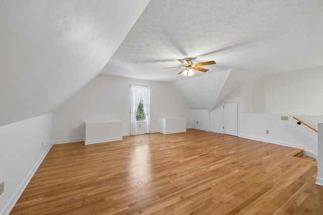 6284 SE Tater Peeler Rd, Lebanon, TN 37090