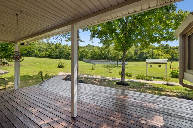 6284 SE Tater Peeler Rd, Lebanon, TN 37090