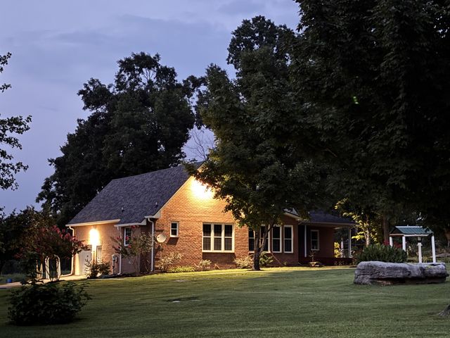 6284 SE Tater Peeler Rd, Lebanon, TN 37090