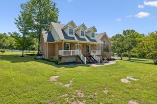 6284 SE Tater Peeler Rd, Lebanon, TN 37090