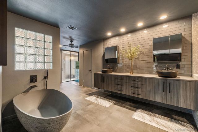 142 Yale Dr, Rancho Mirage, CA 92270