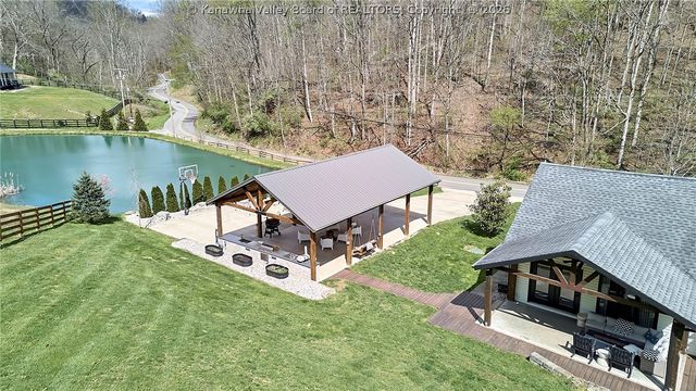 1913 Rocky Step Road, Scott Depot, WV 25560