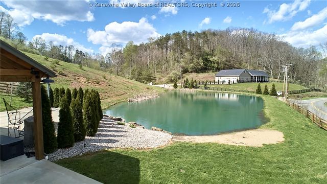 1913 Rocky Step Road, Scott Depot, WV 25560