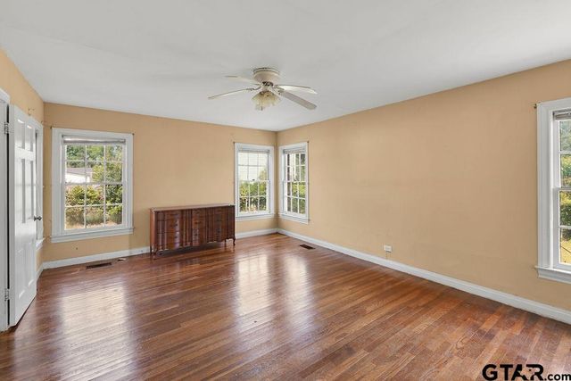 1405 Mockingbird Ln, Tyler, TX 75701