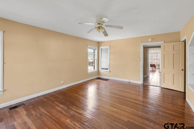 1405 Mockingbird Ln, Tyler, TX 75701