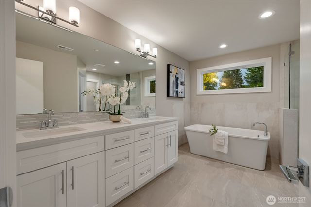 713 N 188th Street, Shoreline, WA 98133