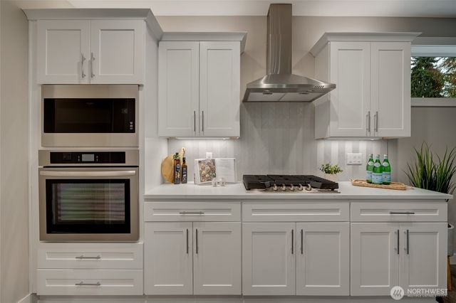 713 N 188th Street, Shoreline, WA 98133