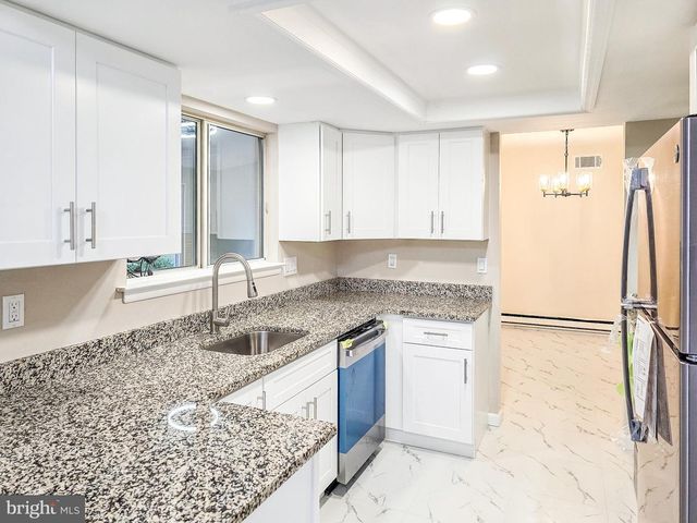 307-B MODELE PLZ, Monroe Township, NJ 08831