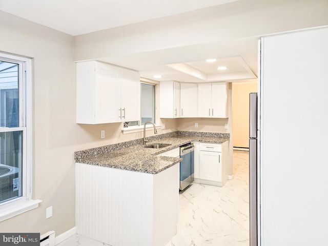 307-B MODELE PLZ, Monroe Township, NJ 08831