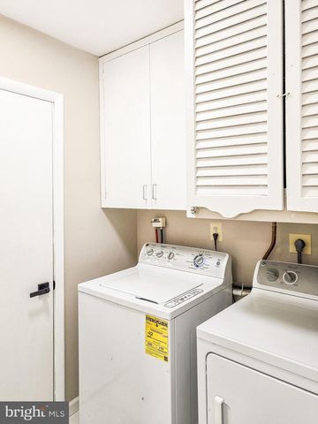 307-B MODELE PLZ, Monroe Township, NJ 08831