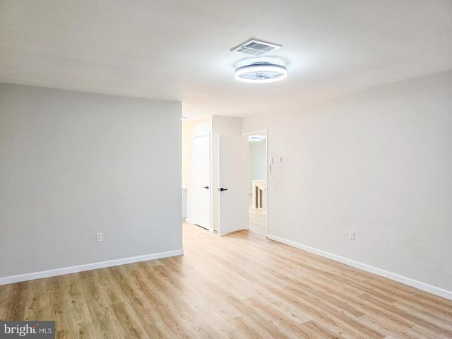 307-B MODELE PLZ, Monroe Township, NJ 08831