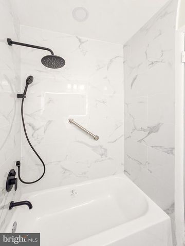 307-B MODELE PLZ, Monroe Township, NJ 08831