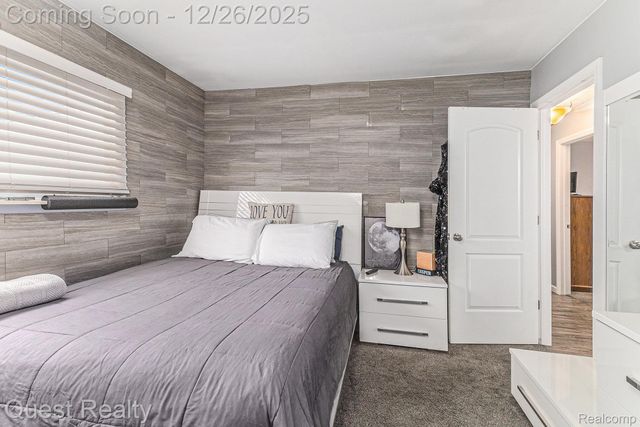 7261 Voerner Avenue, Center Line, MI 48015