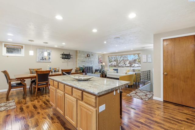 3405 W Ella St, Pasco, WA 99301