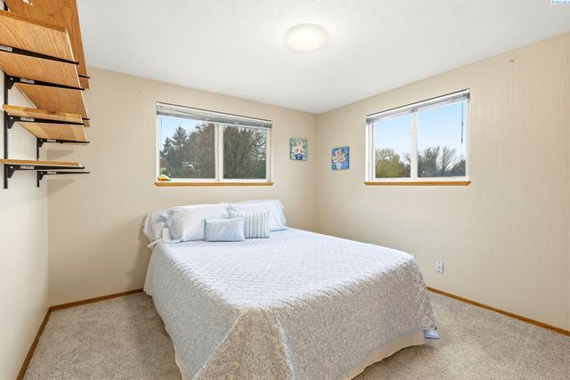 3405 W Ella St, Pasco, WA 99301