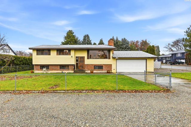 3405 W Ella St, Pasco, WA 99301