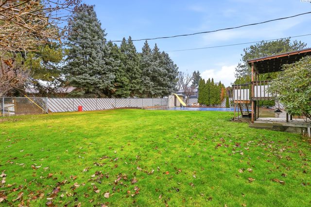 3405 W Ella St, Pasco, WA 99301