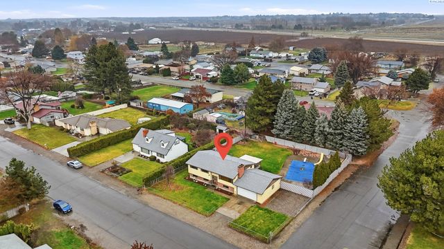 3405 W Ella St, Pasco, WA 99301
