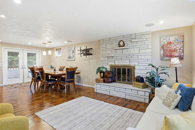 3405 W Ella St, Pasco, WA 99301