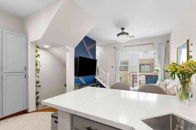 403 Almond Rd, San Marcos, CA 92078